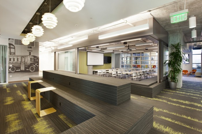 loft風(fēng)格辦公室設(shè)計(jì),廣州辦公室裝修,辦公室裝修設(shè)計(jì)風(fēng)格,廣州裝修公司.jpg loft風(fēng)格辦公室設(shè)計(jì),廣州辦公室裝修,辦公室裝修設(shè)計(jì)風(fēng)格,廣州裝修公司.jpg